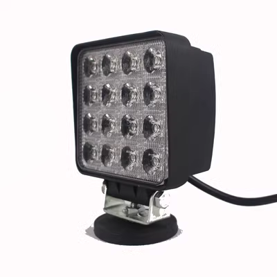 đèn trần ô tô LED Truck Spotlight Car 12 Volts 24V Ultra -Bright Nông nghiệp Tractor Kỹ thuật Kỹ thuật sửa đổi đèn chiếu sáng đèn pha mạnh mẽ đèn led trang trí ô tô đèn bi led ô tô