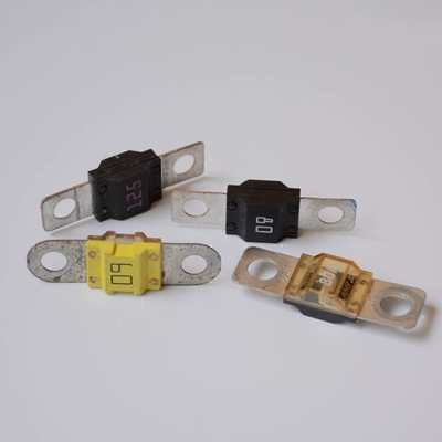 đế cầu chì Bolt tháo gỡ xe hơi -type Fuse Special Fork -type Fuse Fuse Fuse Chai Ford Fox Fuse cầu chì panasonic công tắc ô tô