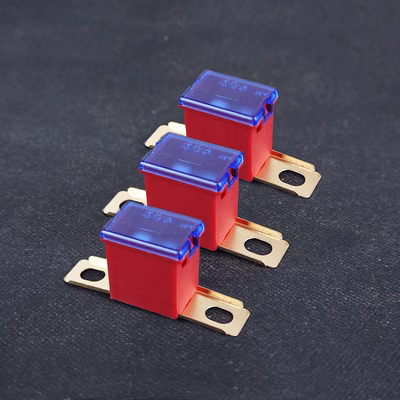 cầu chì điện Cầu chì xe hơi vuông ngắn chân phẳng chèn cầu chì xe hơi cầu chì kèn chèn xe điện phổ thông cầu chì có tác dụng cầu chì 30a