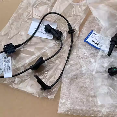 Mitsubishi Pajero V73V75V77V93 V97 quanh cảm biến cảm biến cảm biến tốc độ ABS trái và bên phải cách lắp cảm biến lùi ô tô