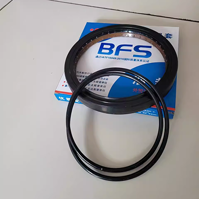 Phốt dầu trước trục khuỷu Cummins DCST2.8L 50,3 * 65 * 8/10 ISDE 70 100 14,5 vòng quay bên trong phốt nok phớt máy nén khí