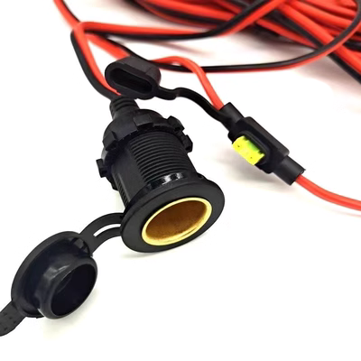 Thuốc lá trên xe ô tô nữ đế 400W chống thấm nước ổ cắm sửa đổi để lấy điện dây đồng nguyên chất sạc xe hơi 12v24v đa năng cau chì đế cầu chì