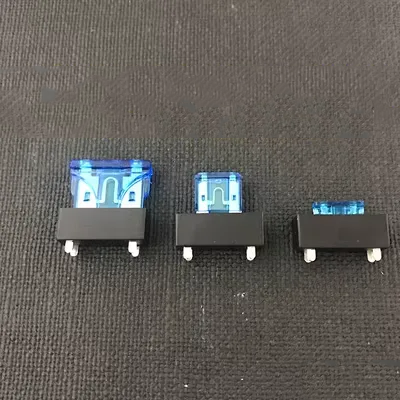 cầu chì xe ô tô Ghế dây Khổng Tử PCB Ghế 3 Kích thước Phần phổ quát của quy mô bảo hiểm cầu chì sứ đế cầu chì