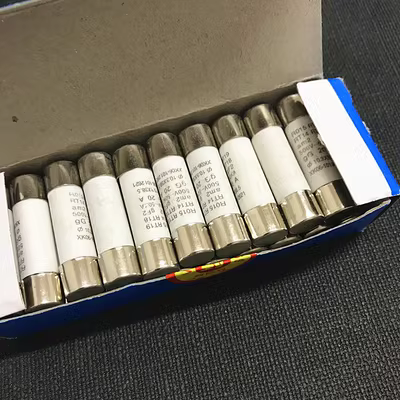 FUSE RO15 10*38 ống cầu chì gốm 0,5a1a ~ 10a ~ 32a 500V RT18 RT14 cầu chì điện cầu chì 5a