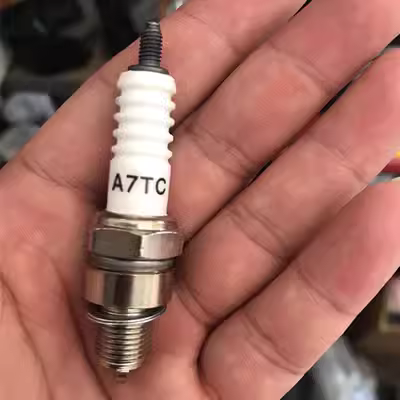 hiện tượng hỏng dây cao áp ô tô Xe máy phổ quát bugi D8TC 125 150 nam xe hơi hoàng tử xe máy xe máy vòi phun lửa dây rửa xe 30m bugi sh