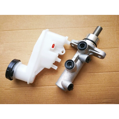 bơm abs âm Cụm xi lanh phanh chính Changhe Auto Liana với cốc dầu và cốc dầu phanh xi lanh phanh ABS bơm chìm abs bơm chìm abs