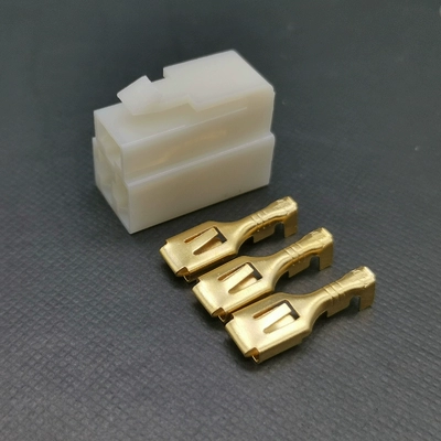 Đầu nối 3 lỗ nhựa ABS Đầu cắm vuông 6.3 DJ7031-6.3-11/21 đầu nối ô tô cút nối dây điện đầu nối dây điện chống nước