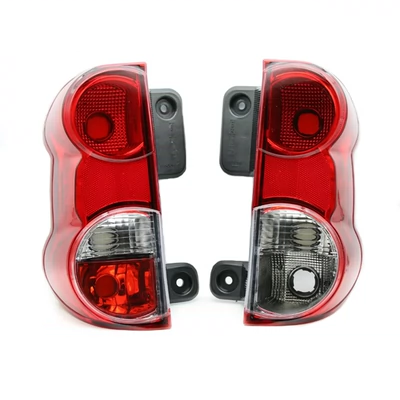 Thích hợp cho Zhengzhou Nissan NV200 Đèn phía sau để phanh ánh sáng đổ xe hơi NV200 Đèn phía sau led nội thất ô tô đèn trần ô tô
